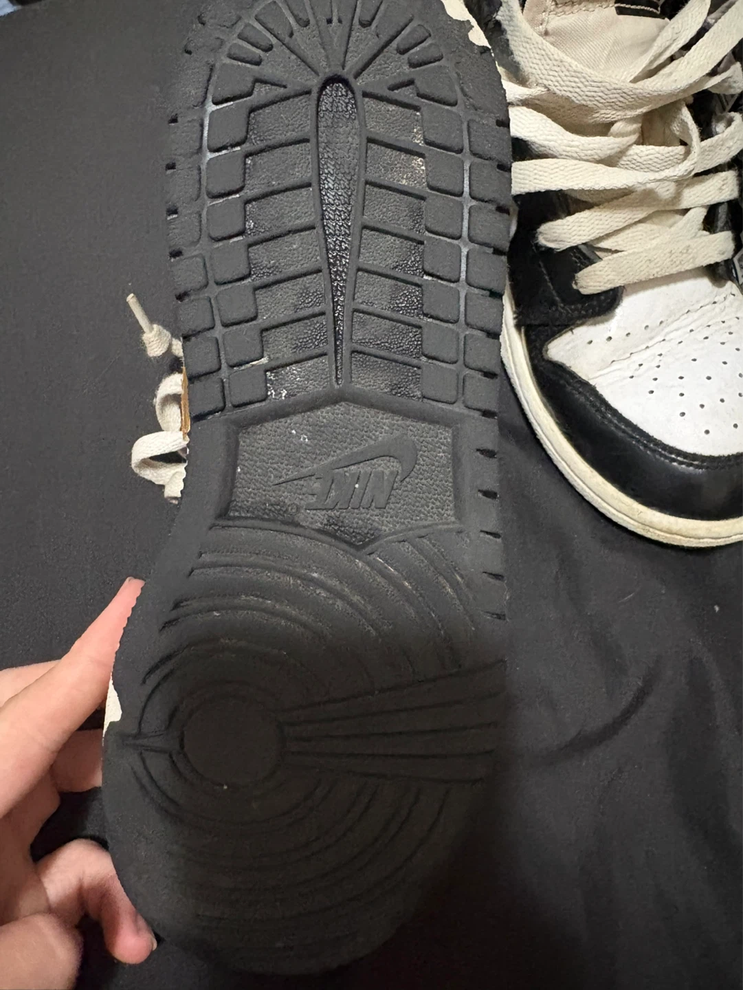Nike Air Jordan 1 High Sneakers - photo 3