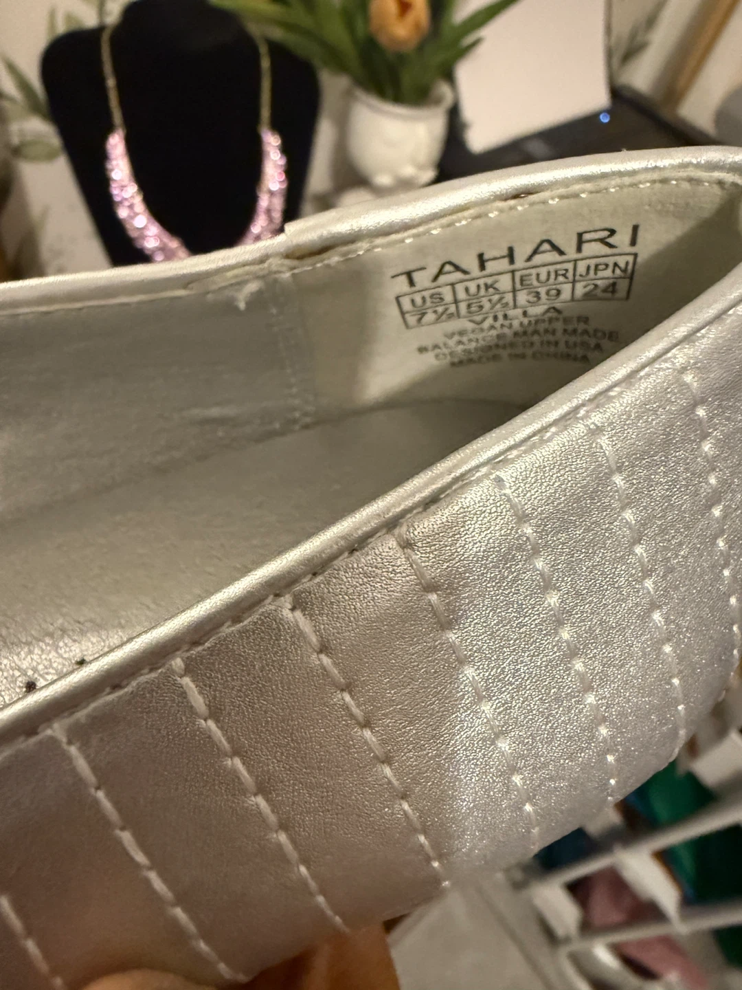 Tahari Silver Ballet Flats - photo 3