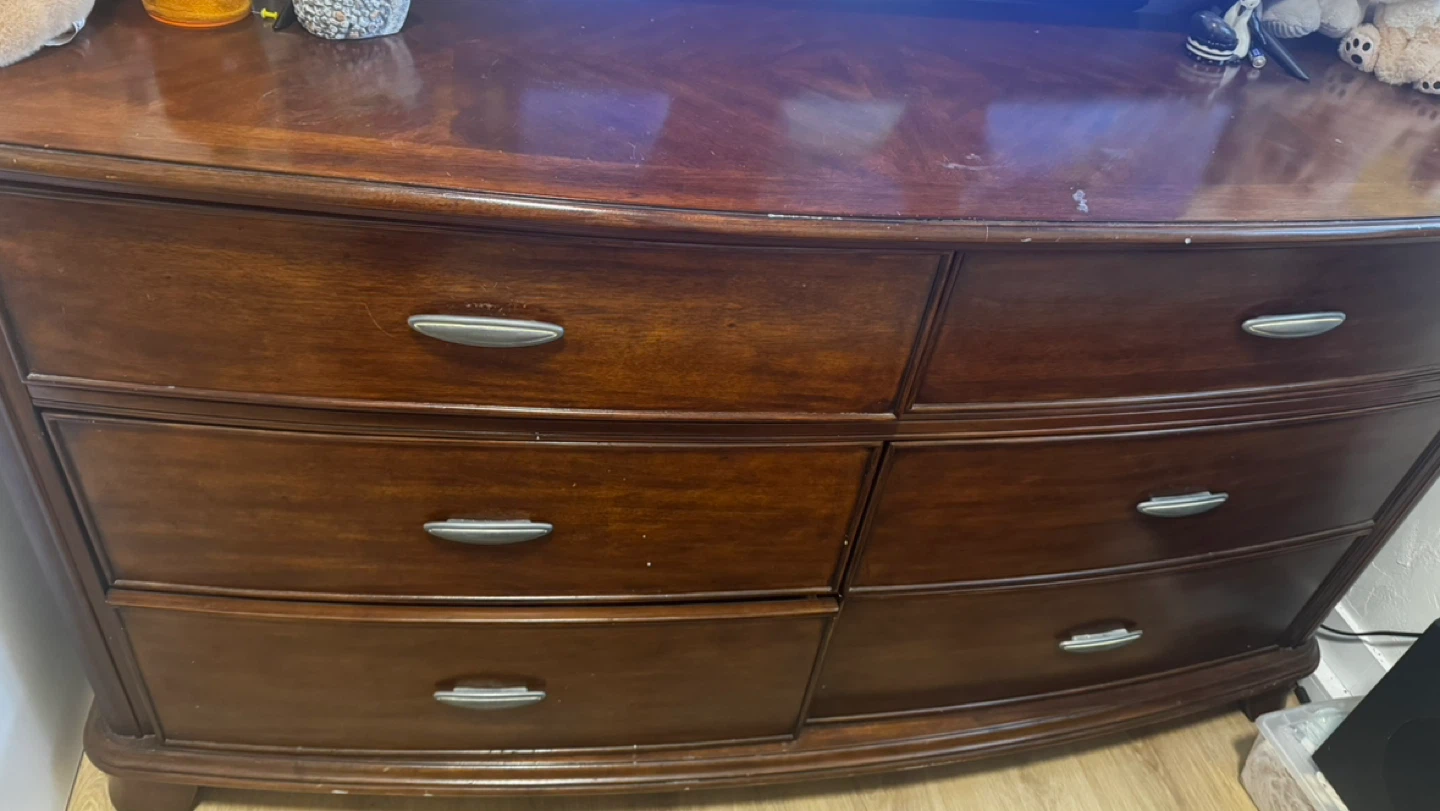 dresser