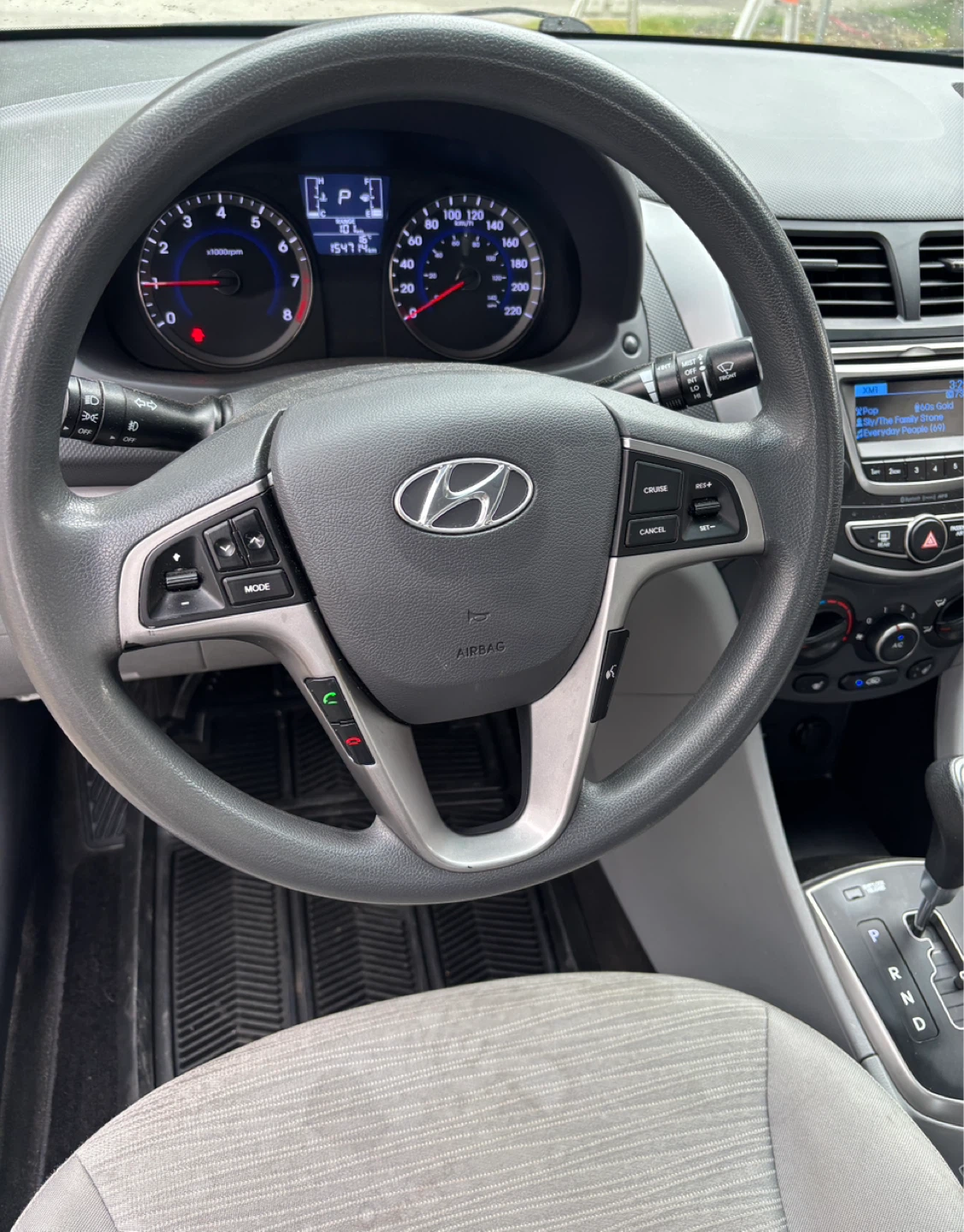 Hyundai Accent sedan - photo 4