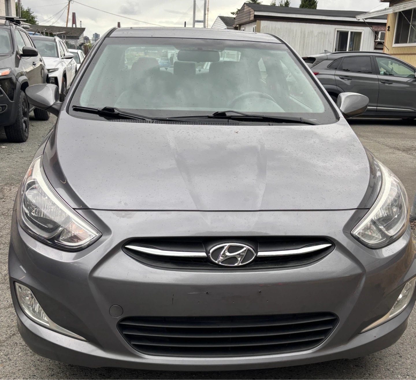 Hyundai Accent sedan - photo 2