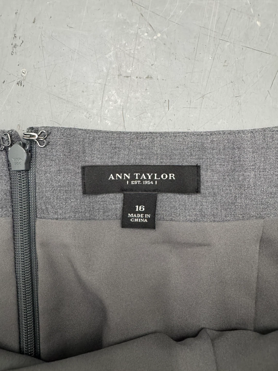 Ann Taylor Pencil Skirt Size 16 Grey - photo 2