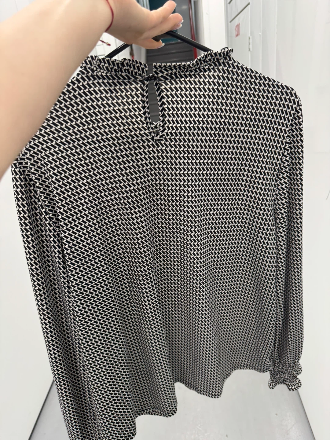 Adrianna Papell Black and White Houndstooth Blouse XL