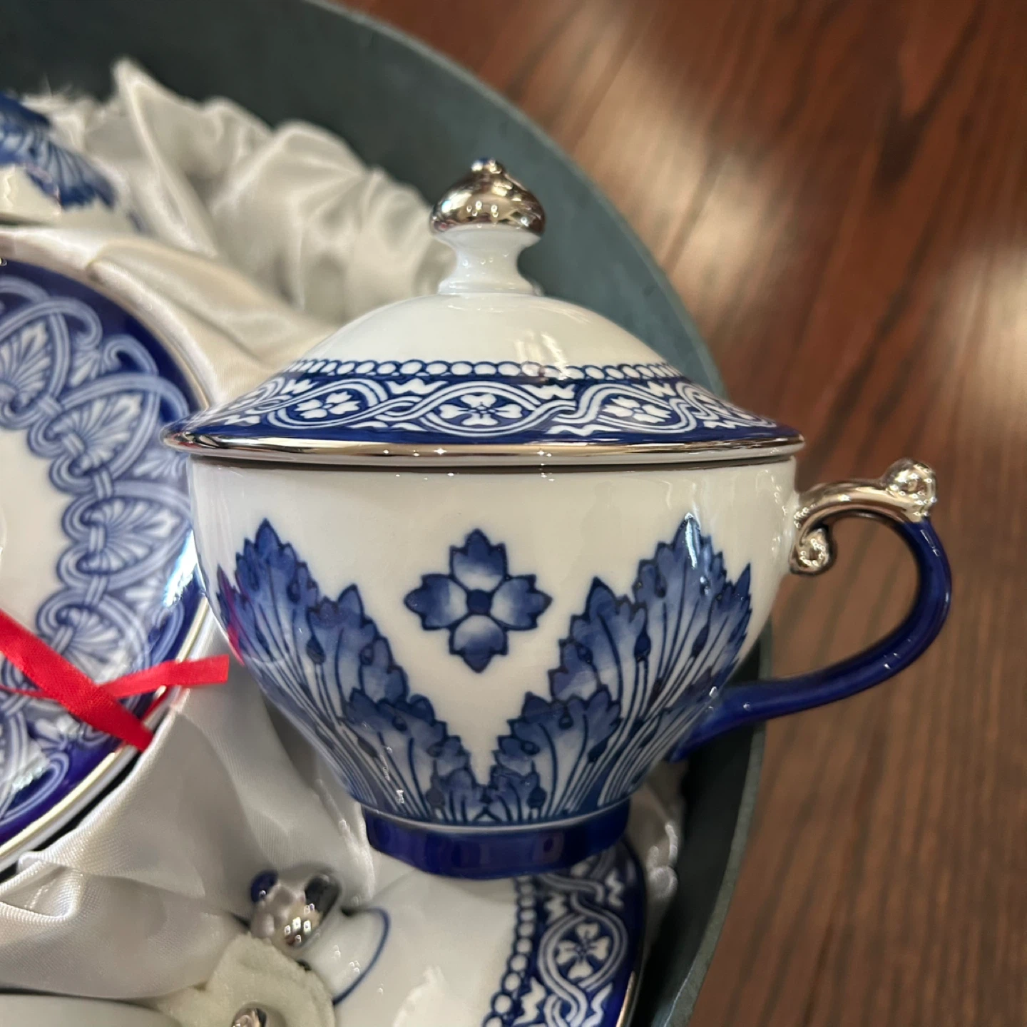 Bombay Tea Cups and Saucers Set - photo 4