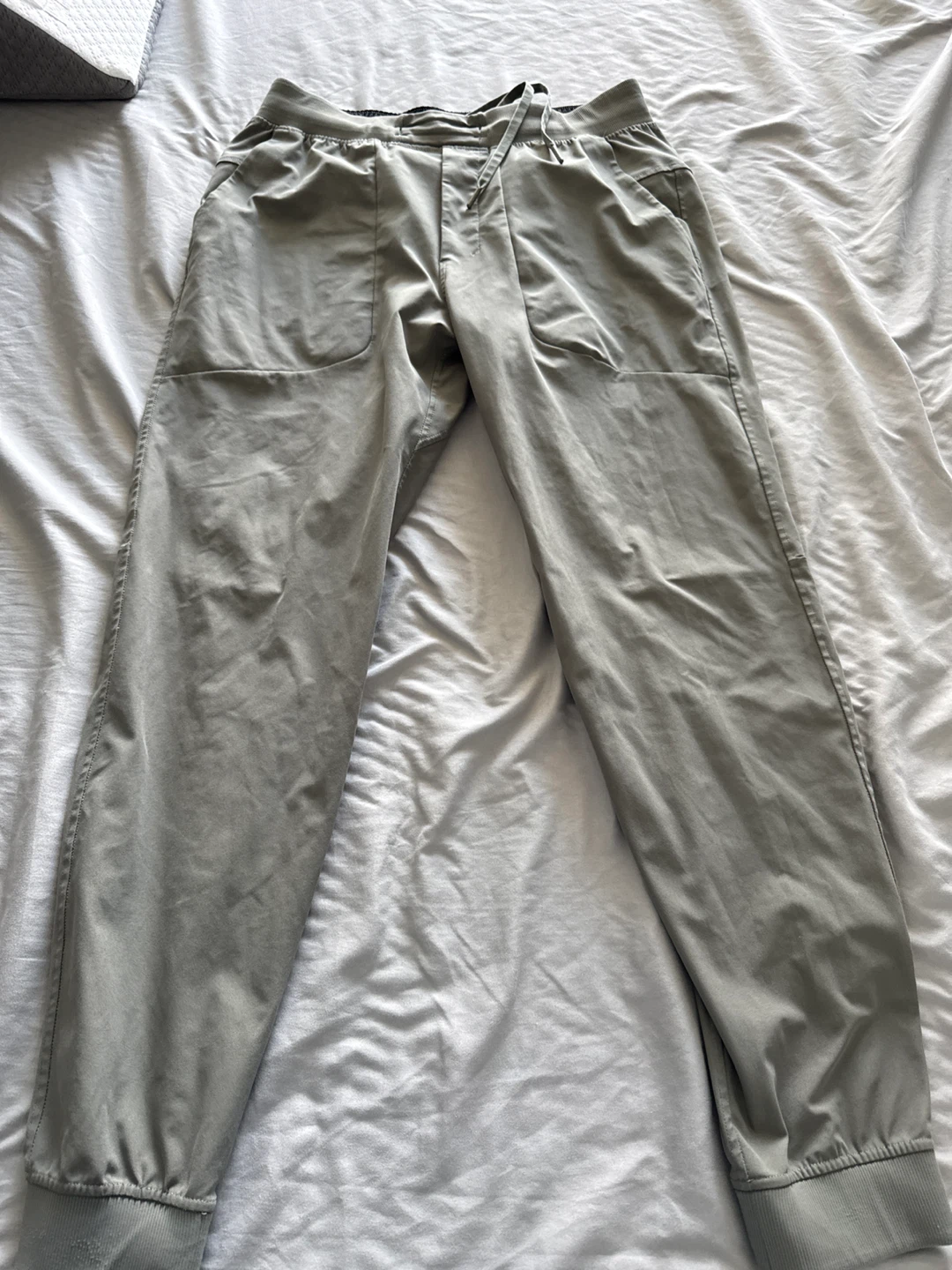 Men’s Lululemon ABC Jogger Pants - Grey Sage