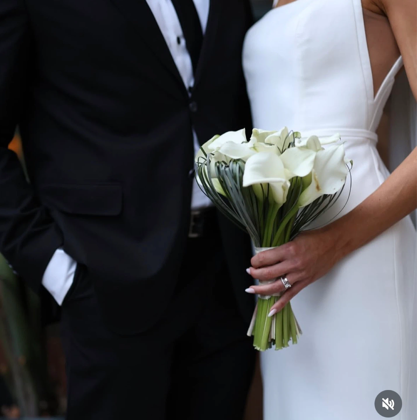 Justin Alexander Signature wedding dress - photo 2