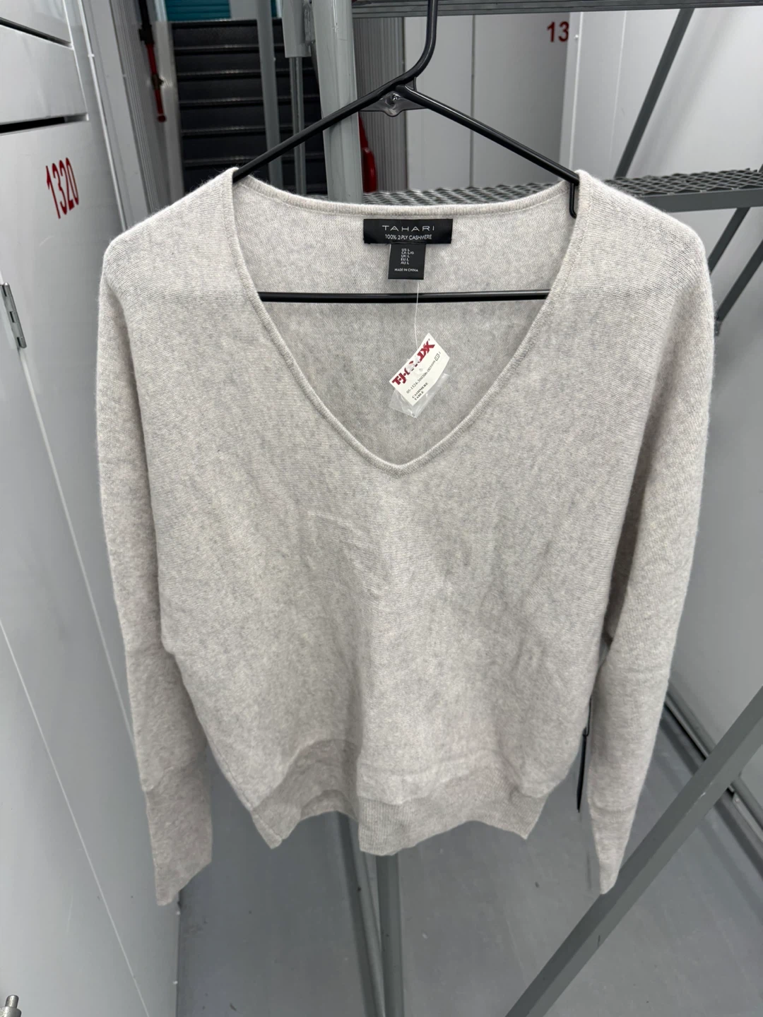 Tahari 100% 2-Ply Cashmere V-Neck Sweater