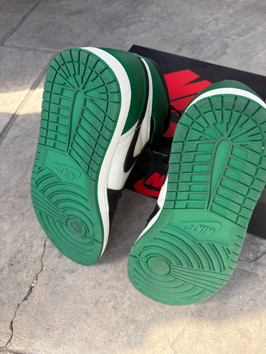 Nike Air Jordan 1 High OG "Pine Green" Sneakers - photo 3