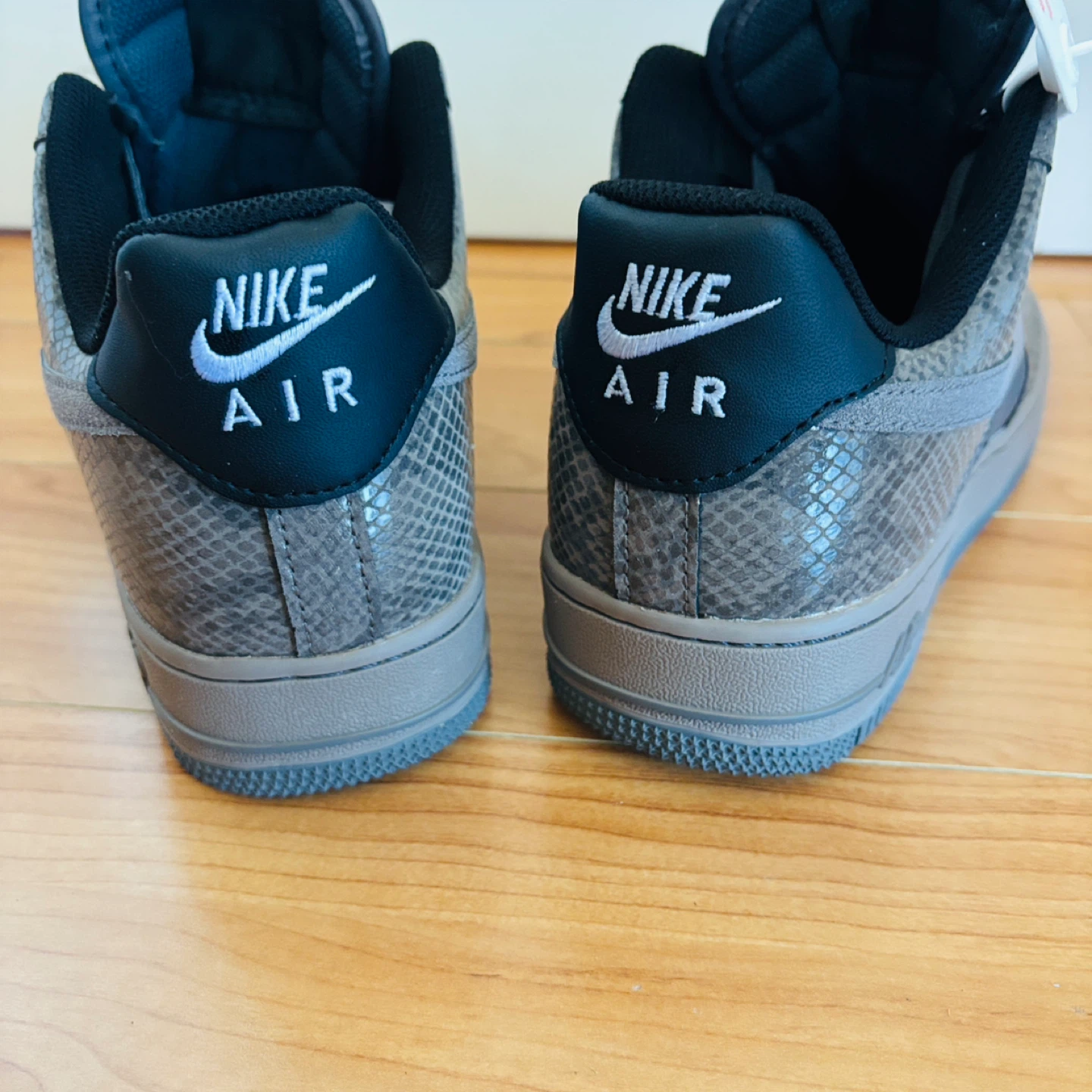 *New* Nike Air Force 1 Low Off Noir Snakeskin Sneakers - photo 5