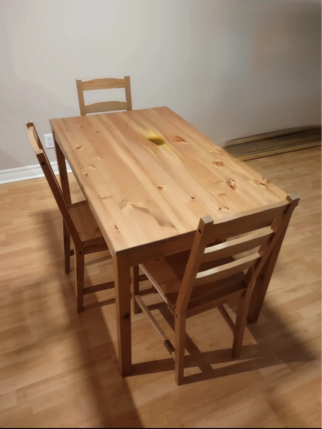 IKEA HÄGGERNÄS Table and 4 Chairs - photo 2