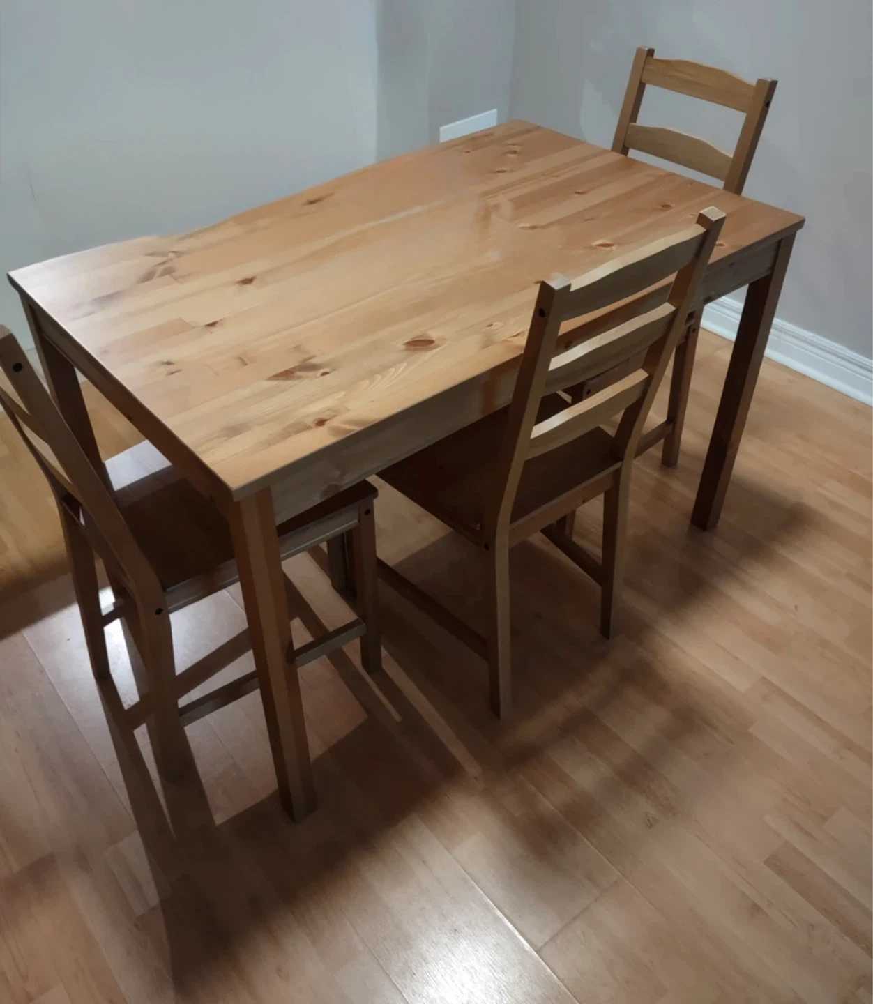 IKEA HÄGGERNÄS Table and 4 Chairs