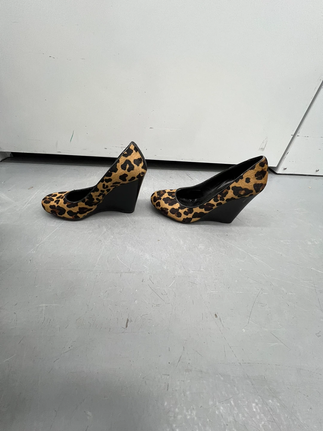 BCBG Max Azria Leopard Print Wedge Heels Size 7.5