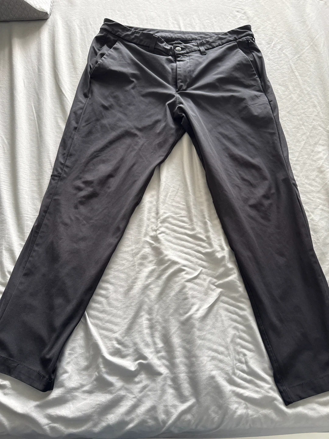 Lululemon Men’s Commission Slim-Fit Pant Warpstreme - Black