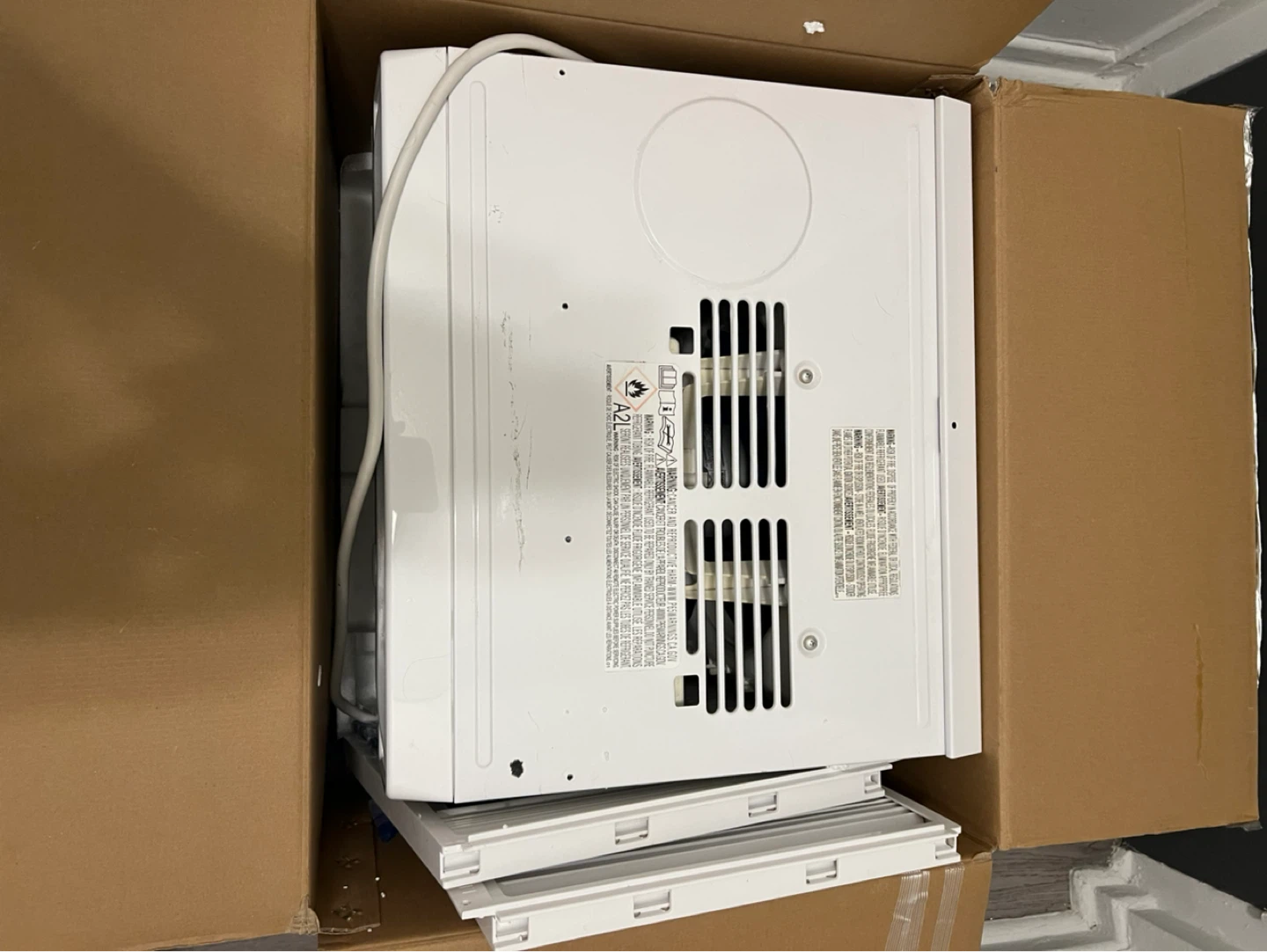 Midea 8,000 BTU Room Air Conditioner - photo 3
