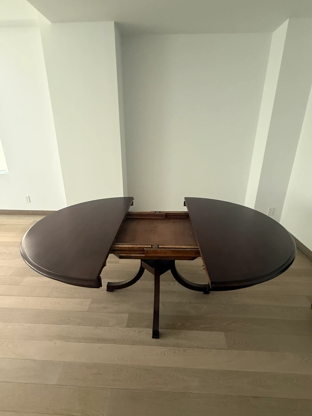 Dark Wood Round Dining Table with Extension Leaf - photo 4