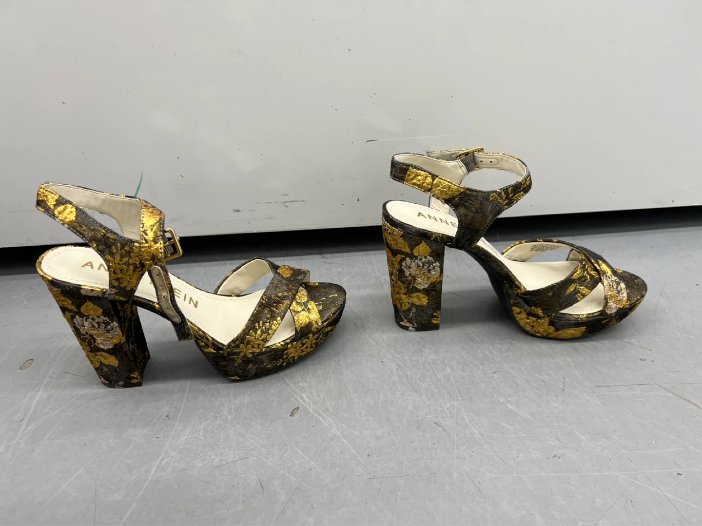Anne Klein Black & Gold Floral Platform Heels - photo 3
