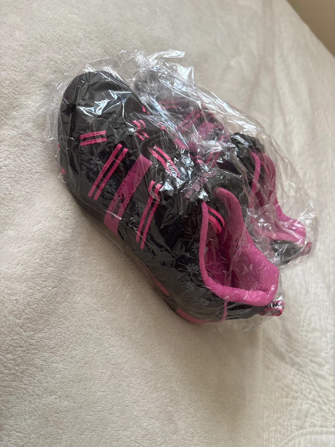New Girls Black and Pink Running Shoes