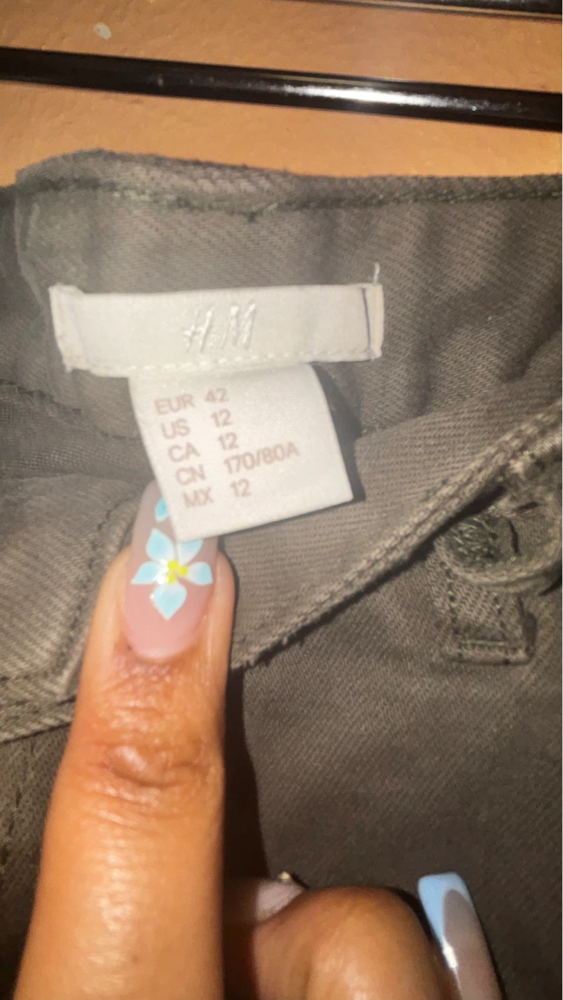 H&M Army Green Denim Shorts - photo 2