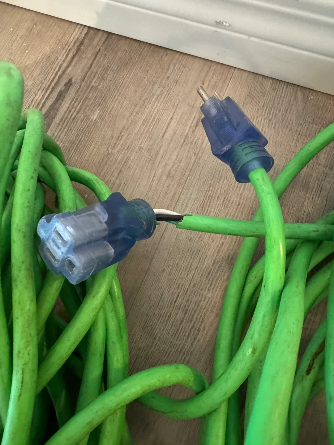 Green and Blue Extension Cords - photo 5