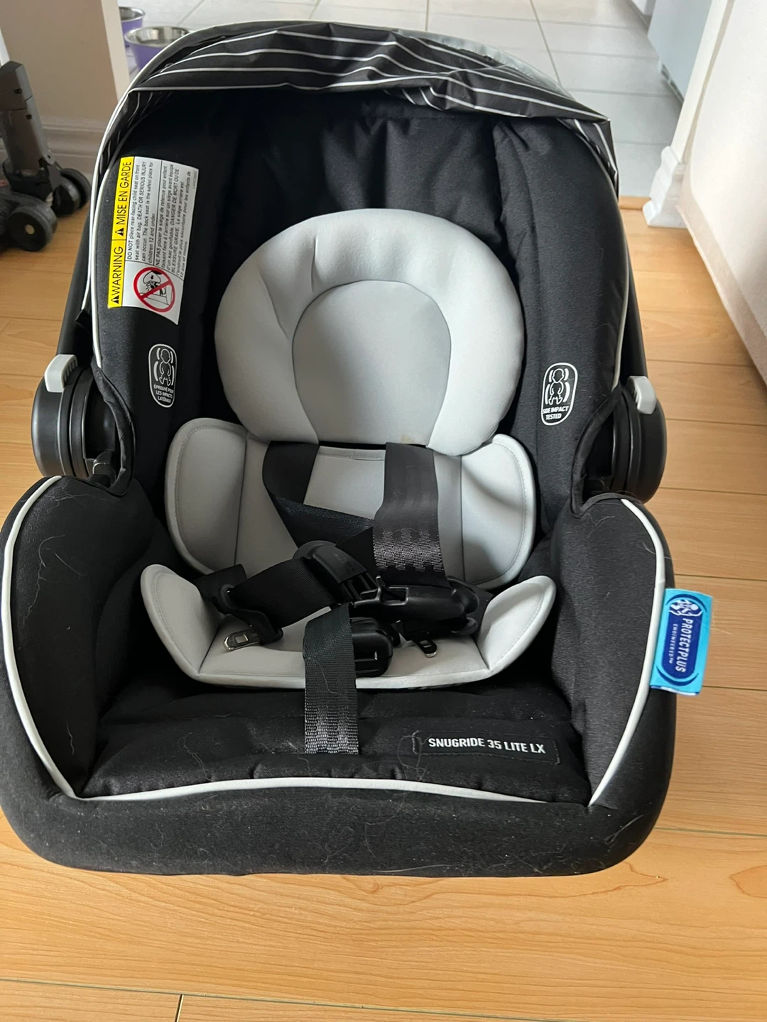 Graco SnugRide 35 Lite LX Infant Car Seat