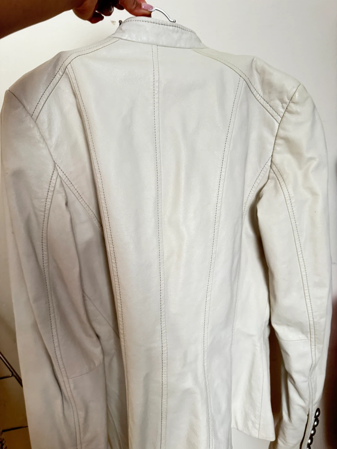 DANIER off white Leather Jacket with Kiss Print Lining - photo 5