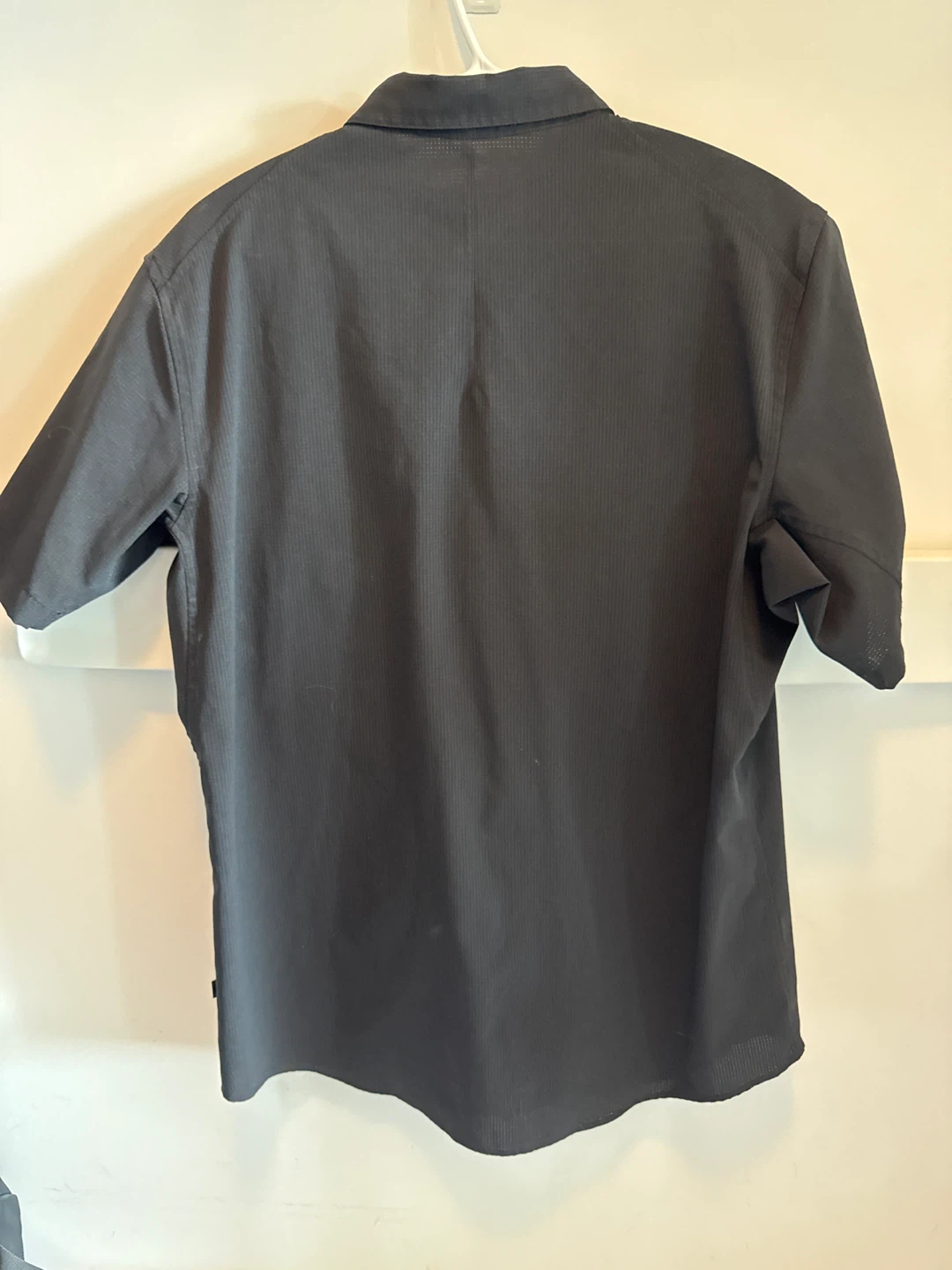 Lululemon Men’s Commission Short Sleeve Shirt Large - Black - photo 2