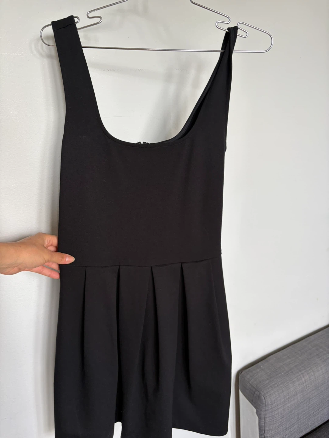 Sunday Best Black Pleated Dress M - photo 2