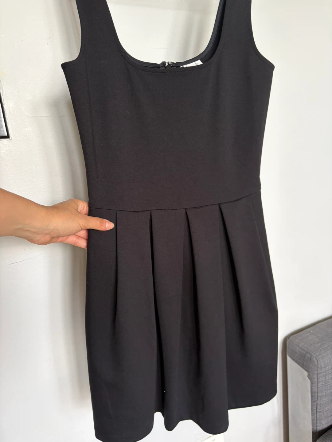 Sunday Best Black Pleated Dress M - photo 5
