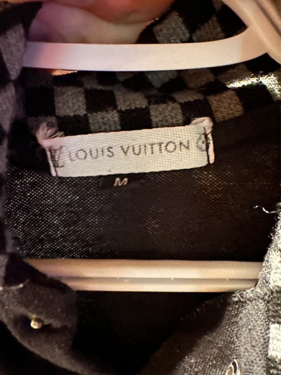 Louis Vuitton V-neck shirt - photo 3