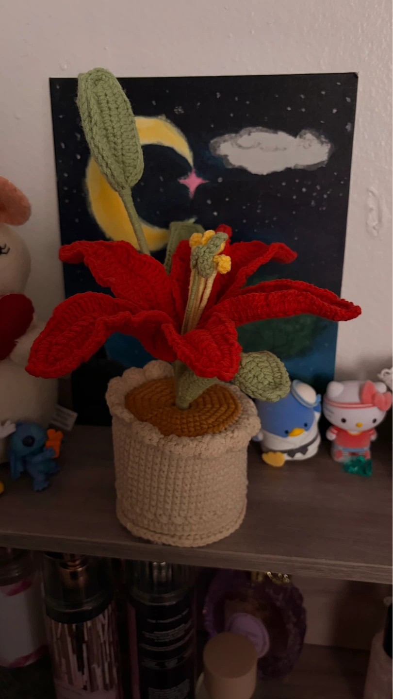 Crocheted Lily Flower in Pot - photo 3