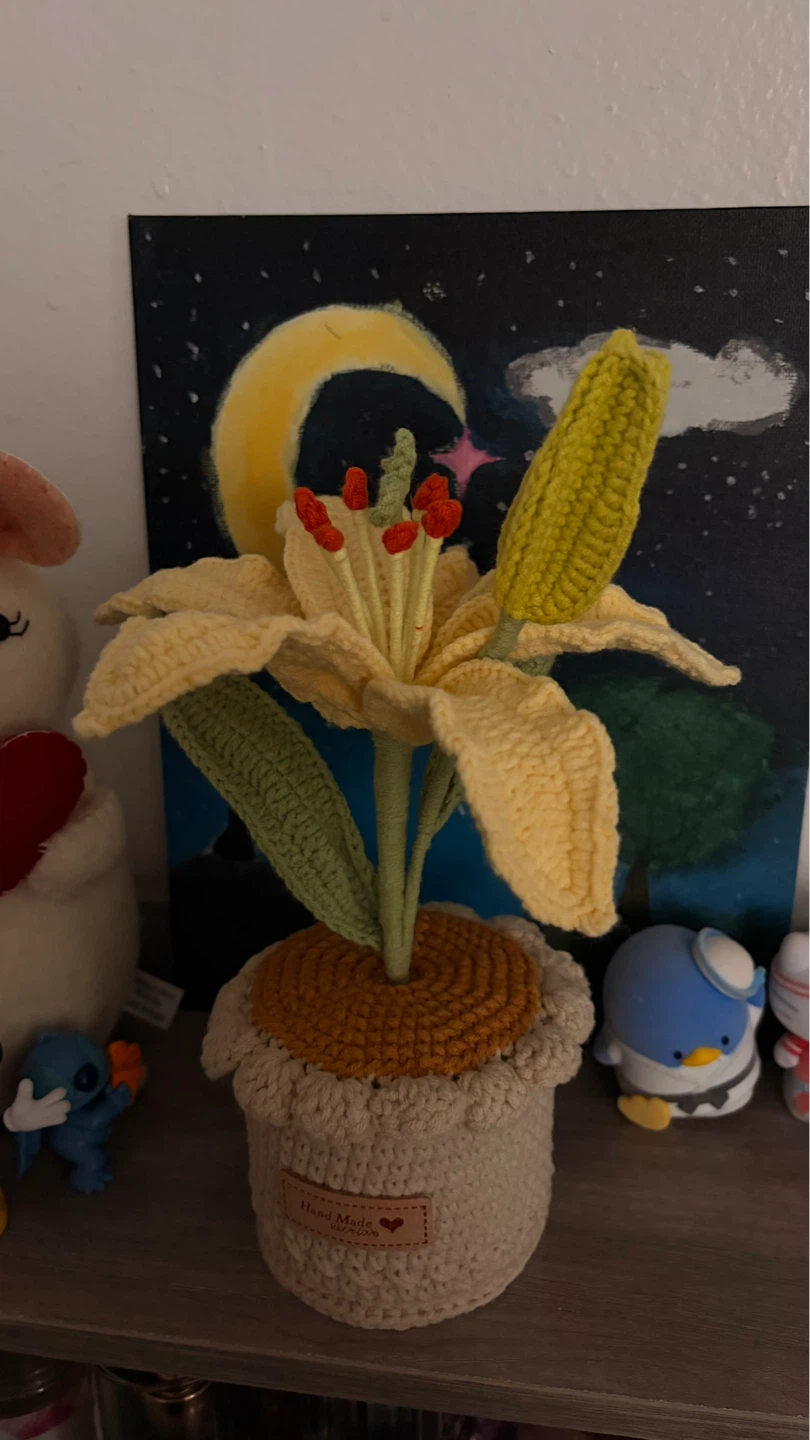 Crocheted Lily Flower in Pot - photo 5