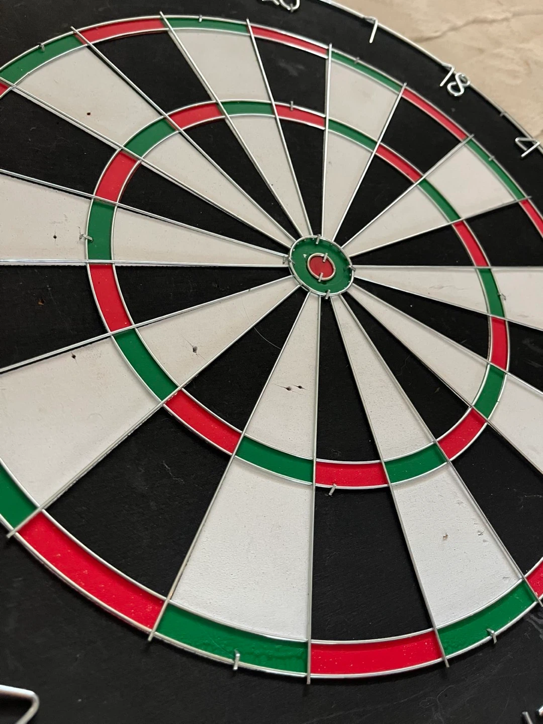 Dartboard with 6 Darts - photo 2