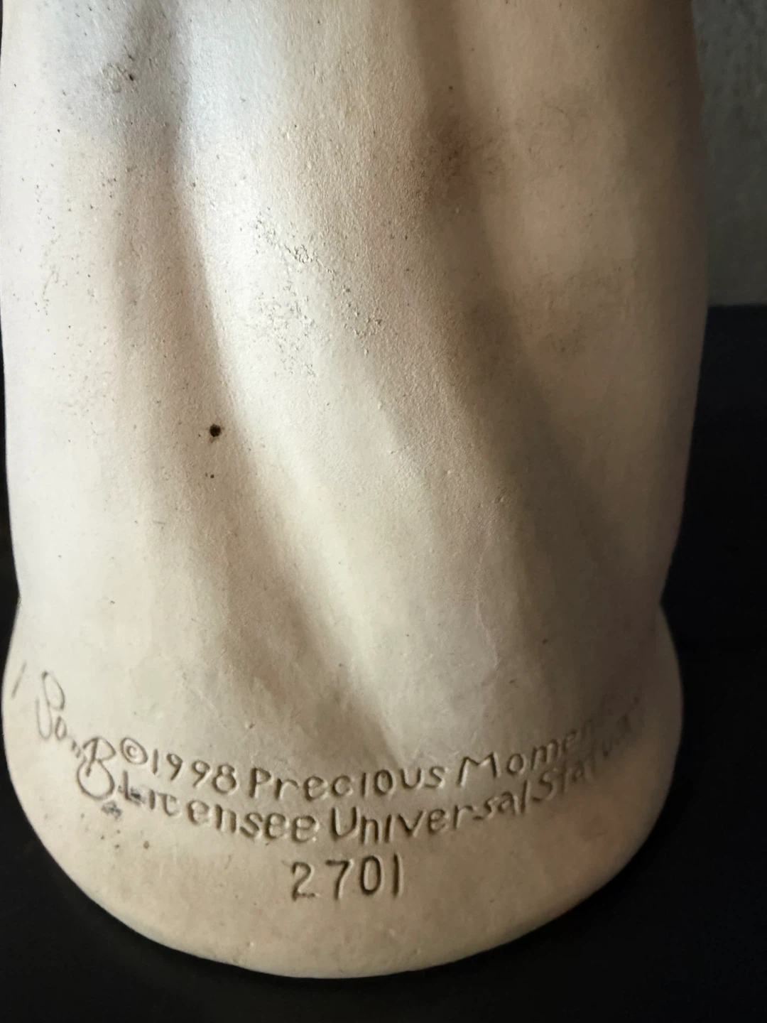 Precious Moments Angel Figurine 1998