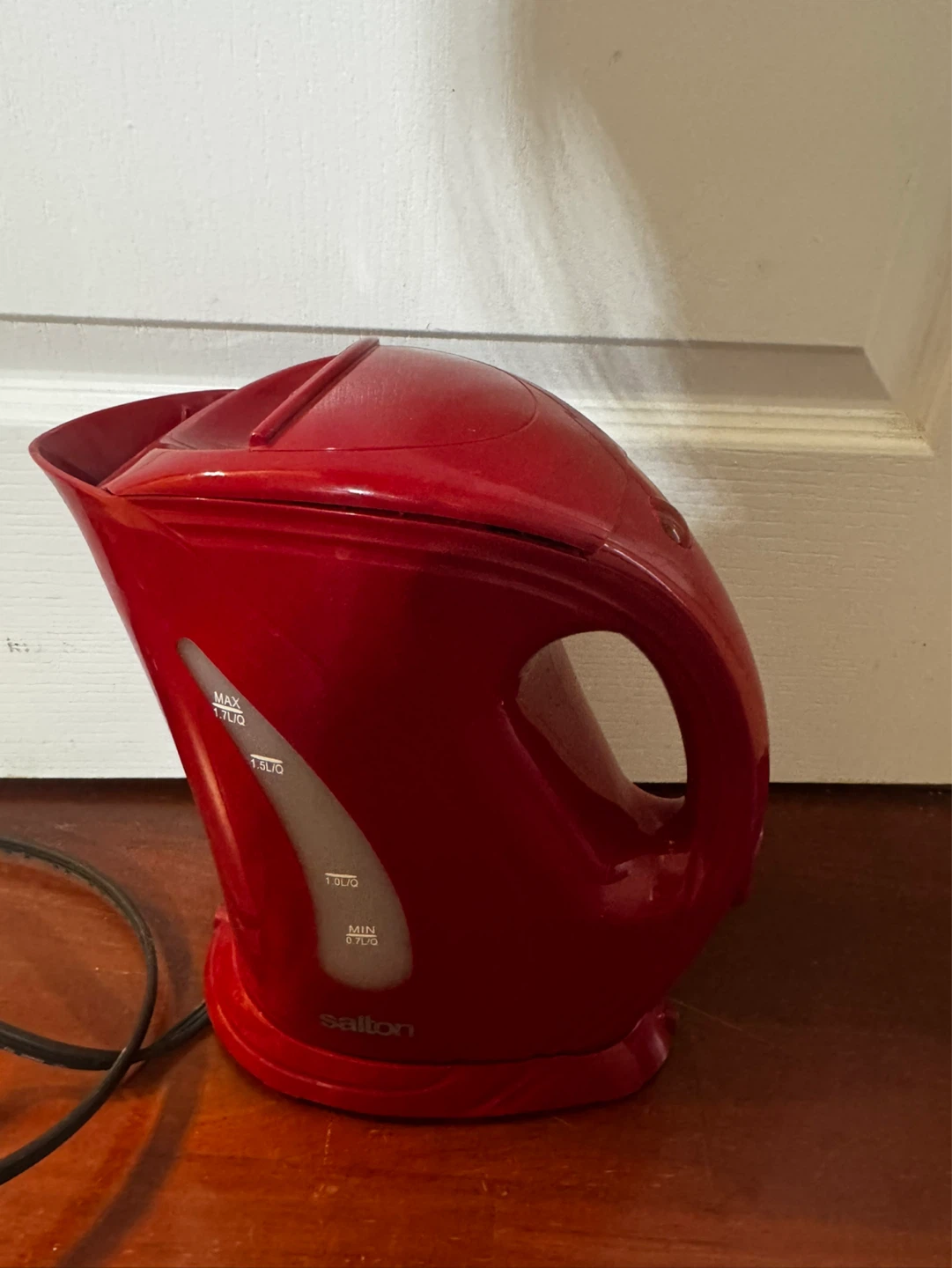 Red Salton Electric Kettle