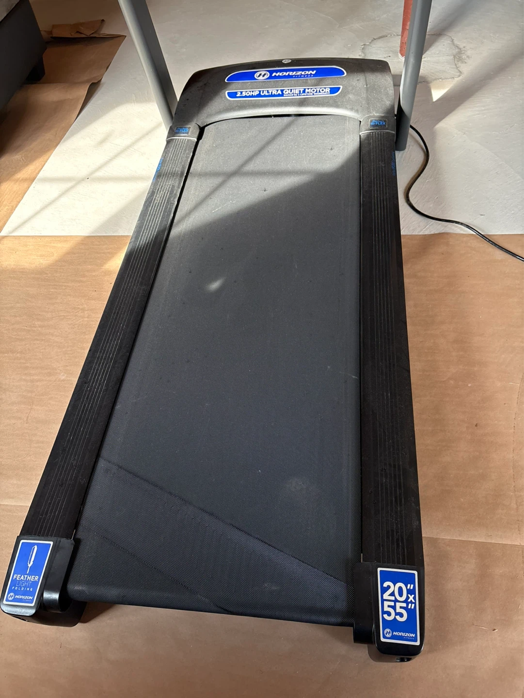 Horizon 2.5HP Ultra Quiet Motor Treadmill - photo 5