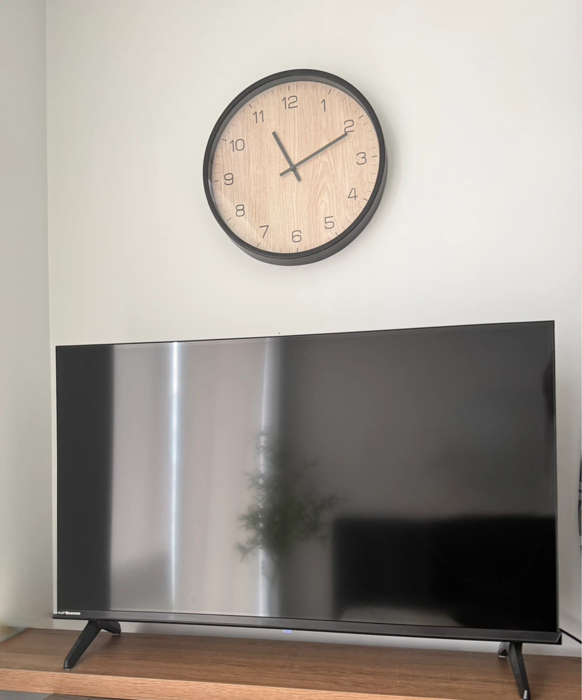 Smart tv 32inches almost brand new