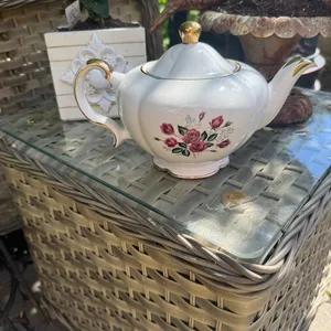 Ellgreave England Teapot Vintage