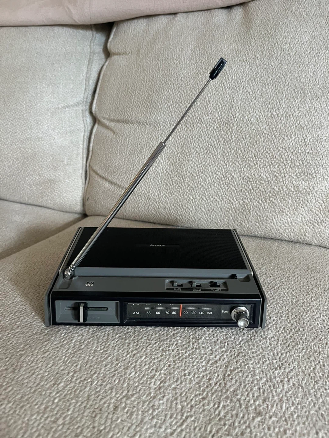 Sharp AM/FM Radio - photo 2