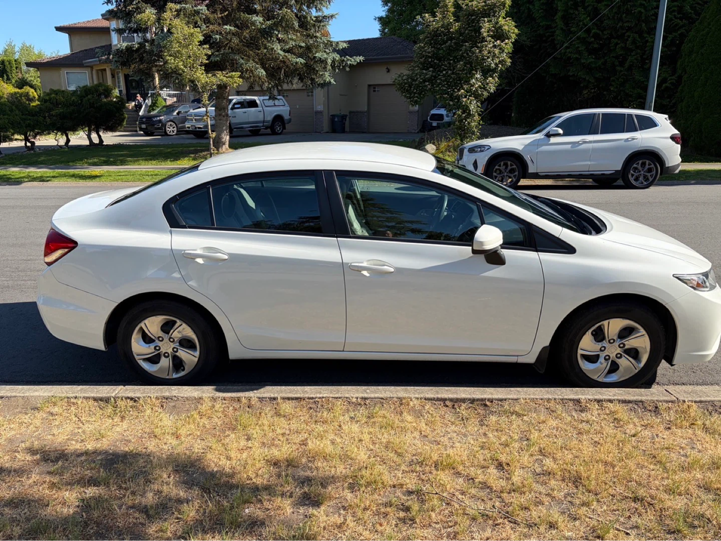2014 Honda Civic LX – Excellent Condition, Low KM - photo 2