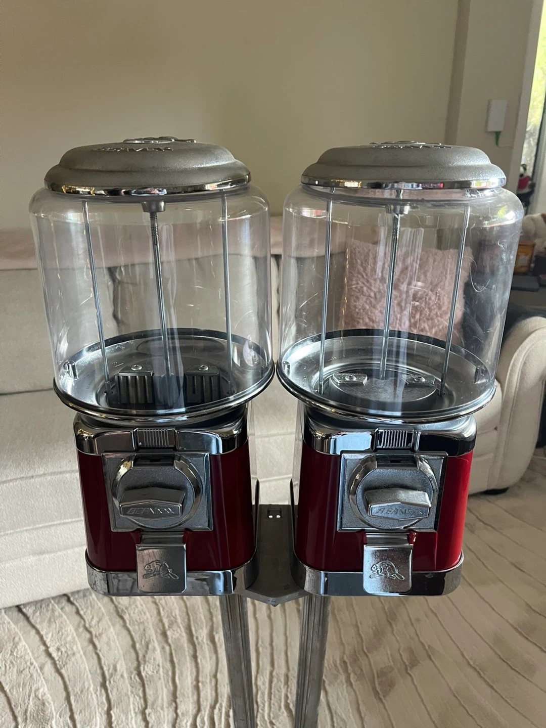 Beaver Double Gumball Machine - photo 2