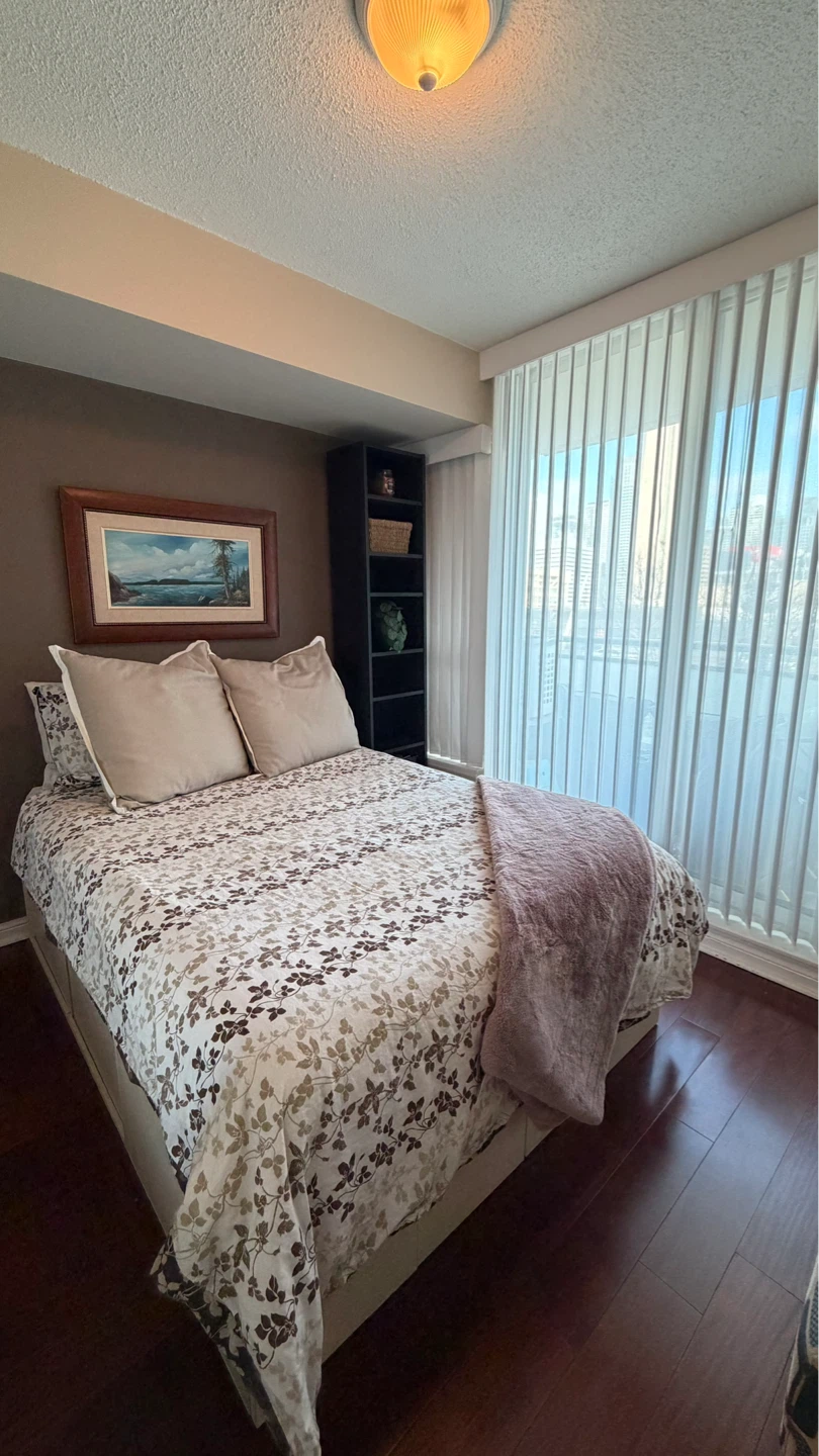 Downtown 1bdr short term rental -shared