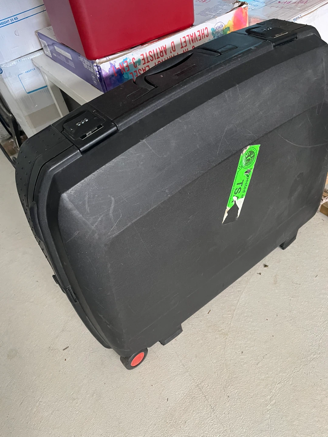 Black Rolling Suitcase with TSA Lock