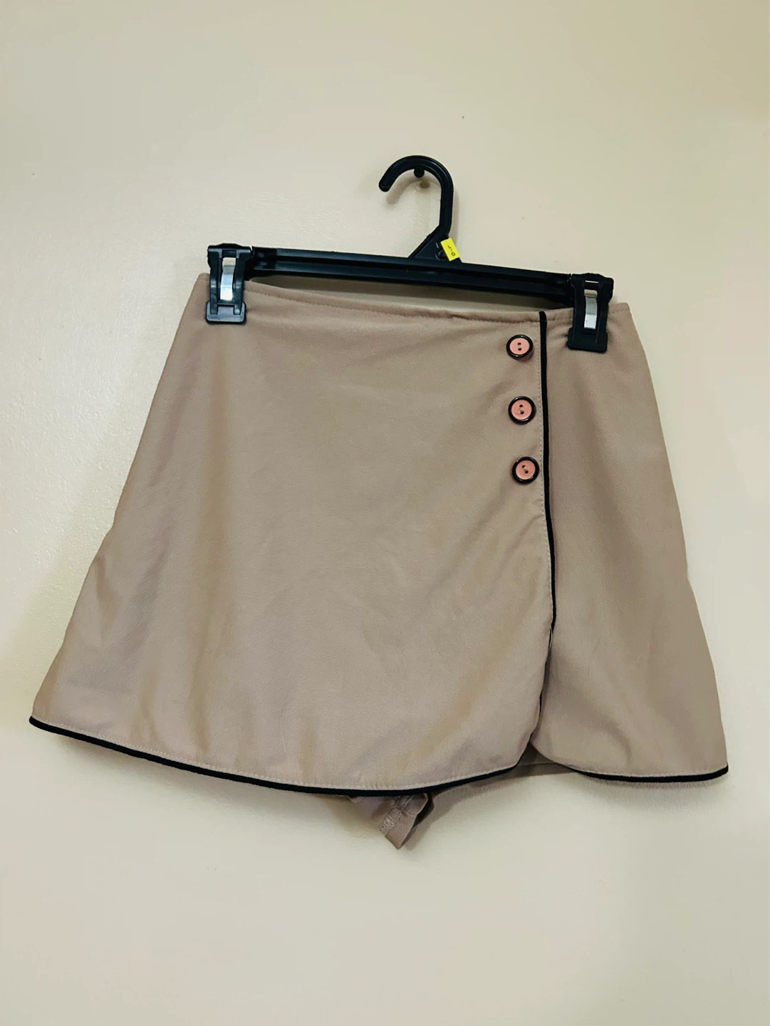 Tan Skort Woman’s XS