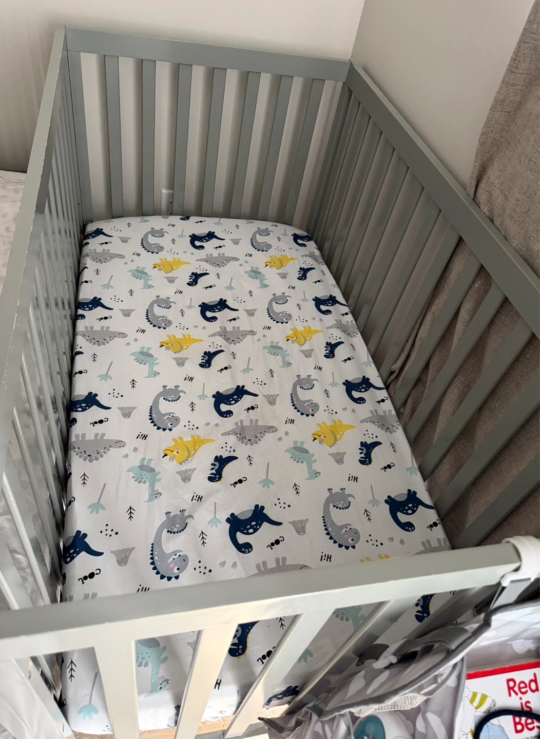 Dream On Me Synergy Crib and Simmons Crib Mattress