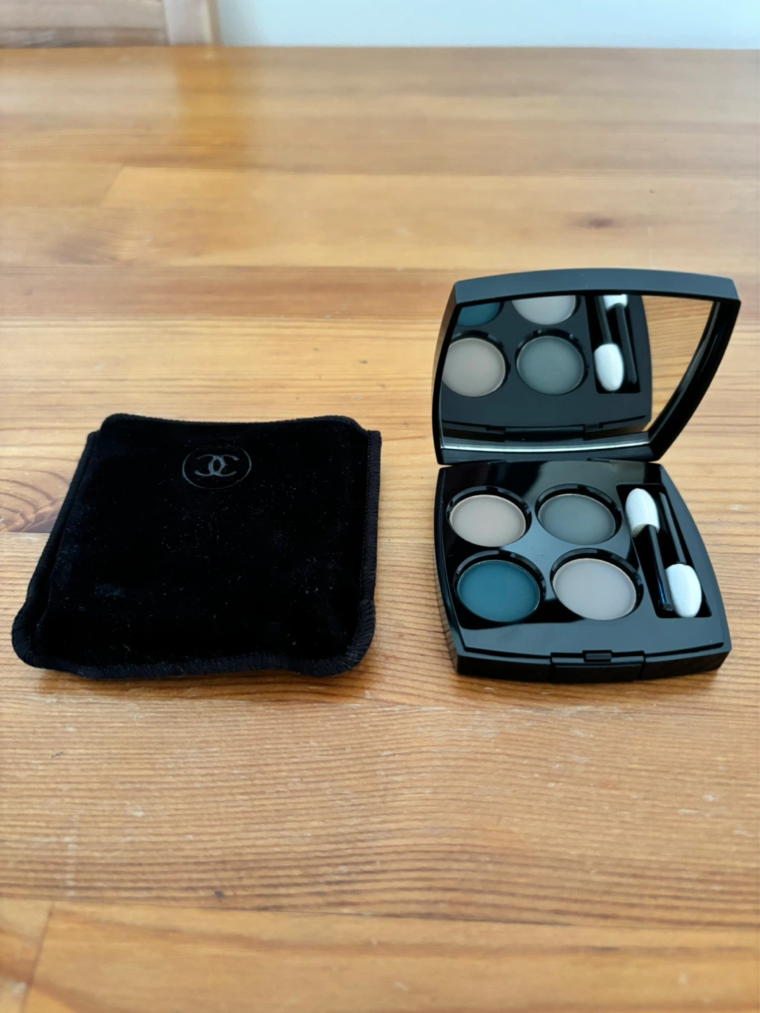 Brand new Chanel eyeshadow palette - photo 2