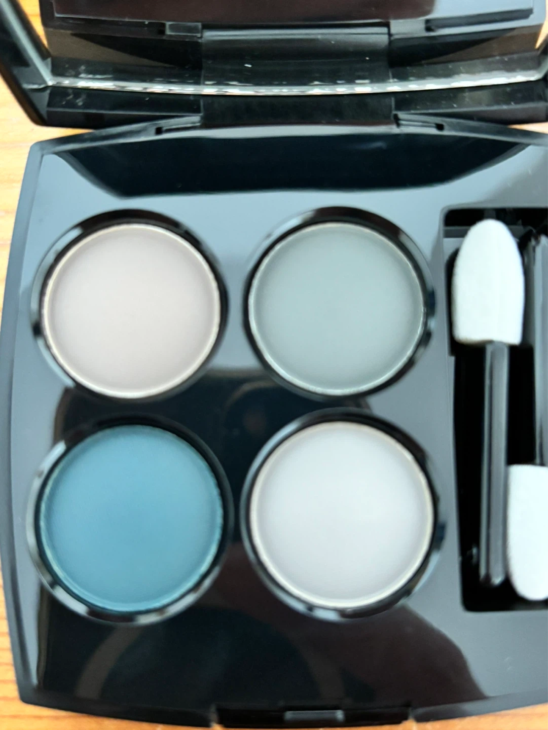 Brand new Chanel eyeshadow palette - photo 3