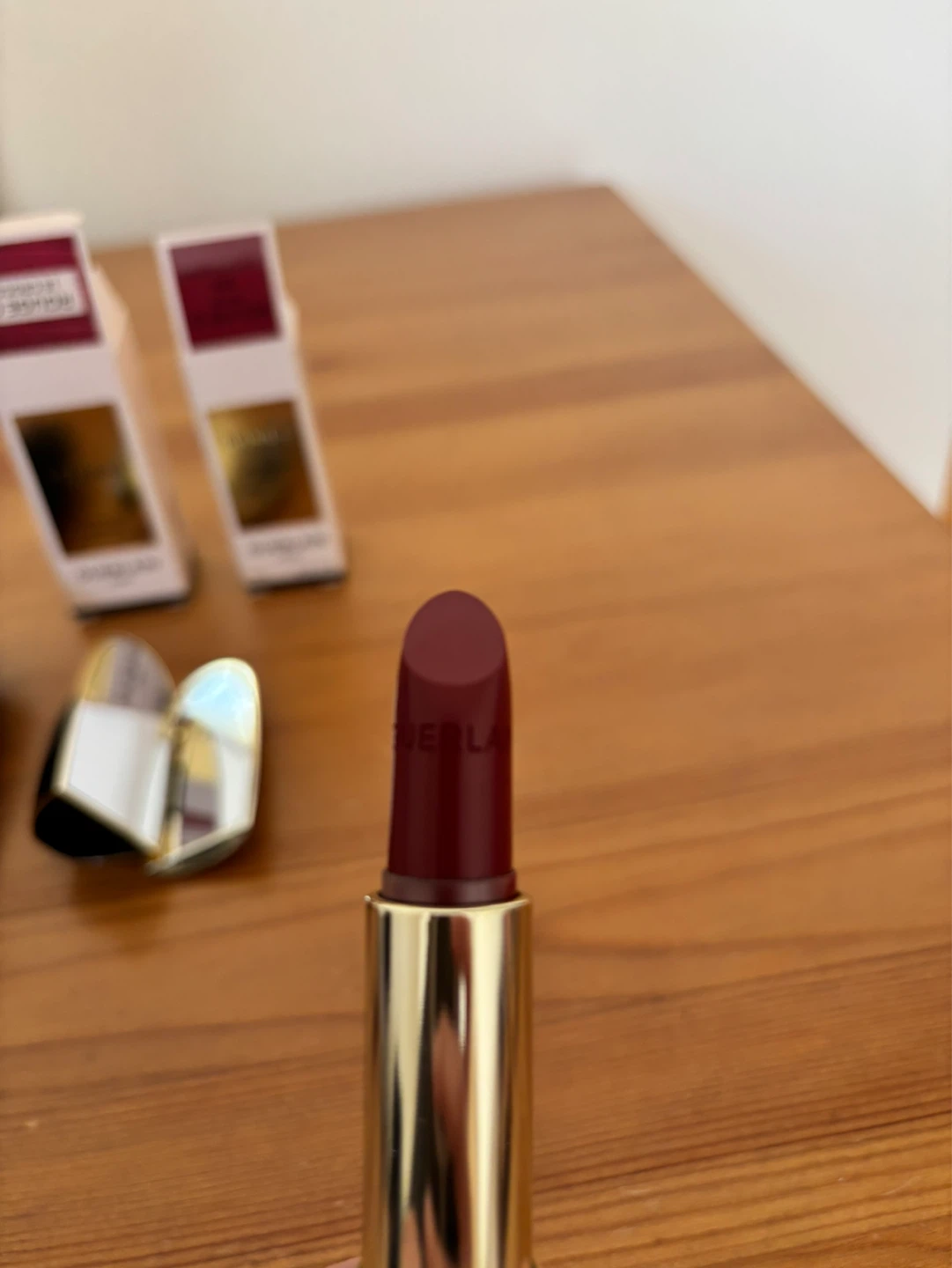 Brand New Guerlain lipstick with case - photo 4