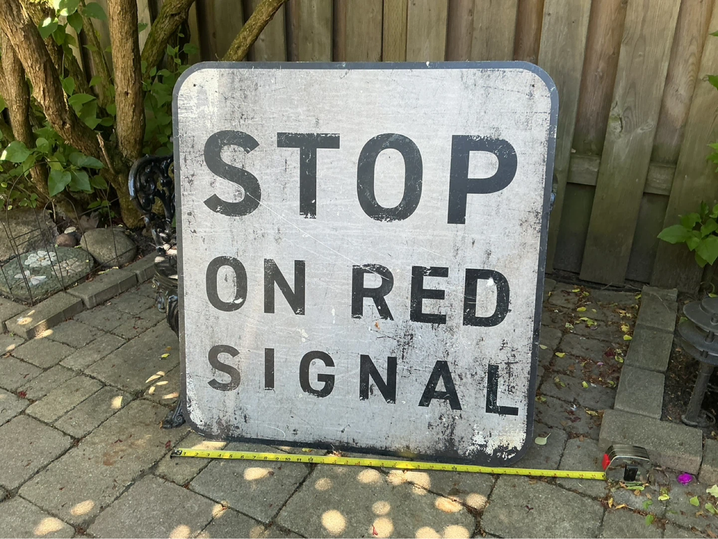 “STOP ON RED SIGNAL” Sign !