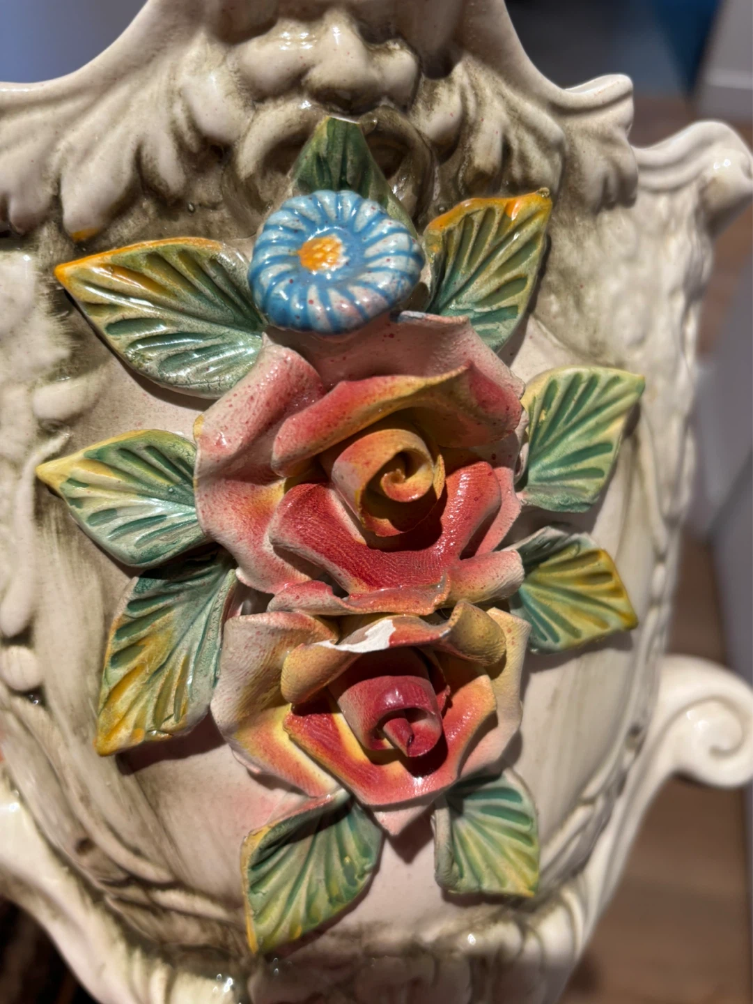 Vintage Italian Capodimonte Style Porcelain Vase - photo 4