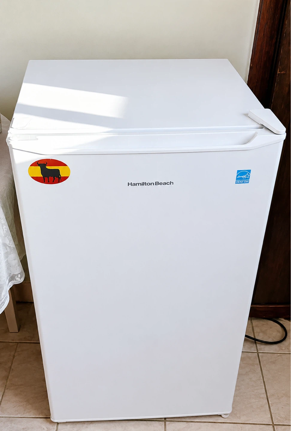 Hamilton Beach White Compact Refrigerator